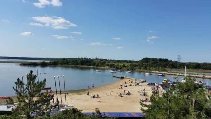 Sea Breeze Cabin Poole Zewnętrze zdjęcie