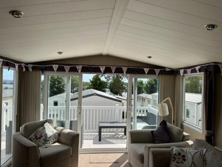 Sea Breeze Cabin Poole Zewnętrze zdjęcie