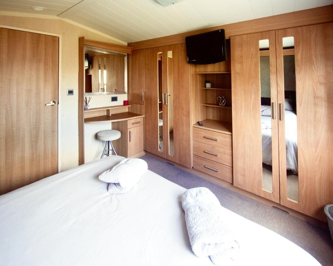 Sea Breeze Cabin Poole Zewnętrze zdjęcie